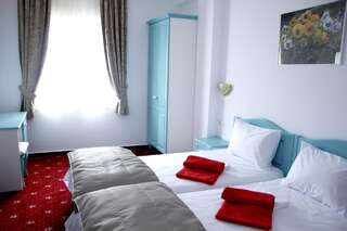 Отель Hotel Exclusiv Тимишоара Двухместный номер с 2 отдельными кроватями-2